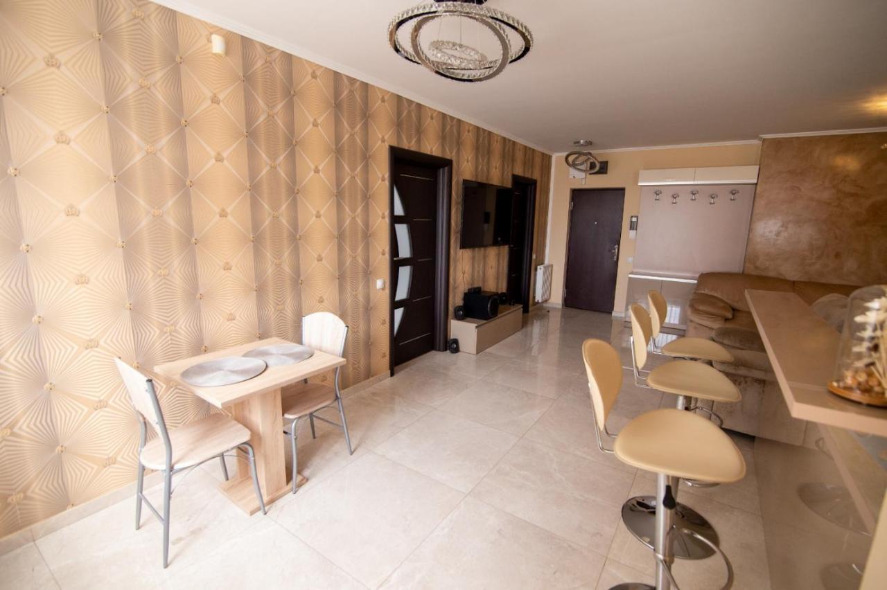 Royal Central Apartament Apartment Oradea Luaran gambar