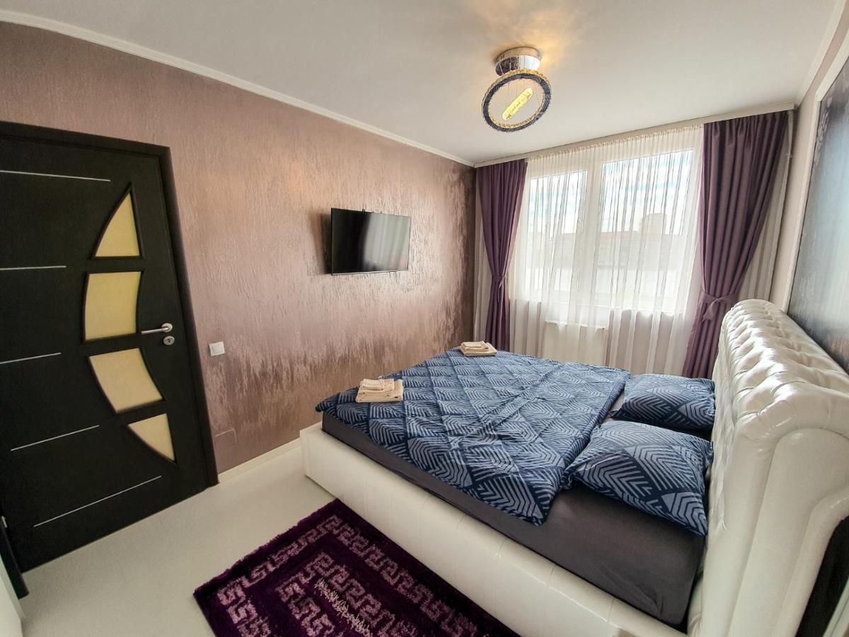 Royal Central Apartament Apartment Oradea Luaran gambar