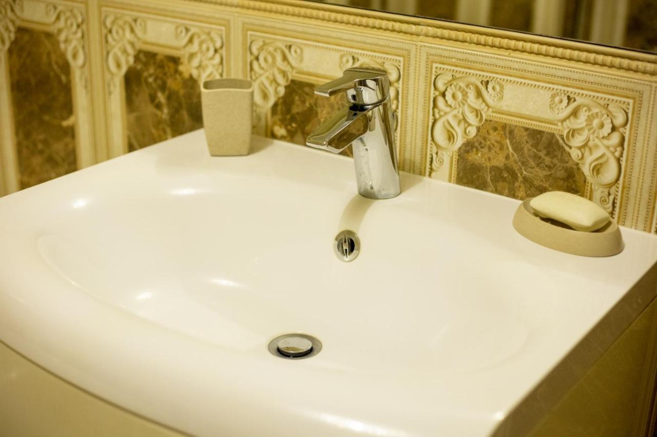 Royal Central Apartament Apartment Oradea Luaran gambar