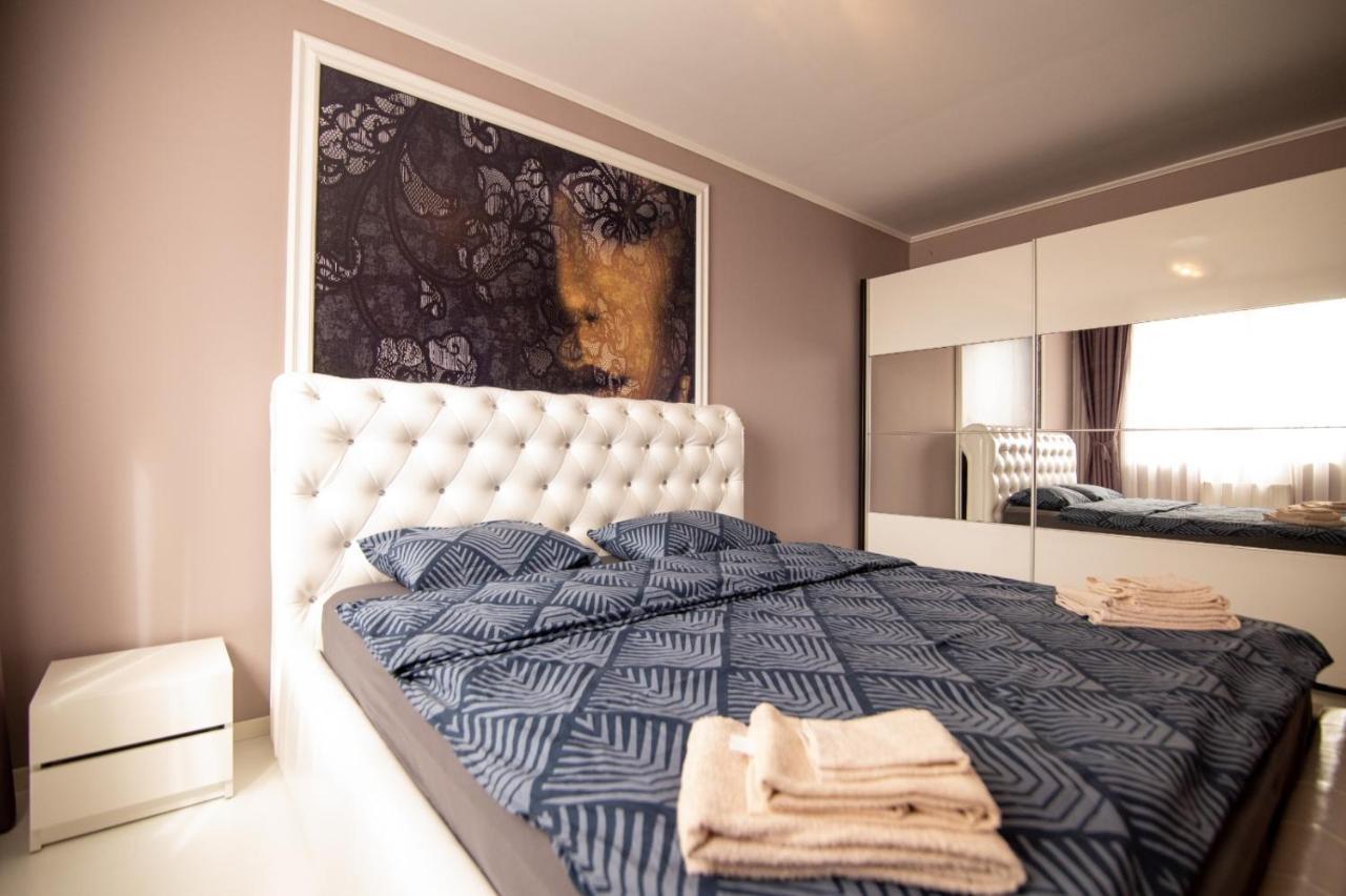 Royal Central Apartament Apartment Oradea Luaran gambar